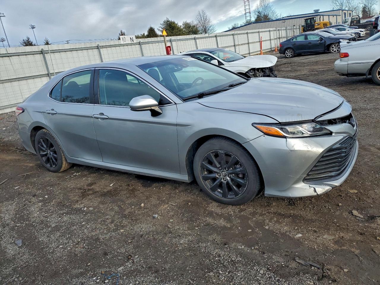 2018 Toyota Camry L - Фото 4