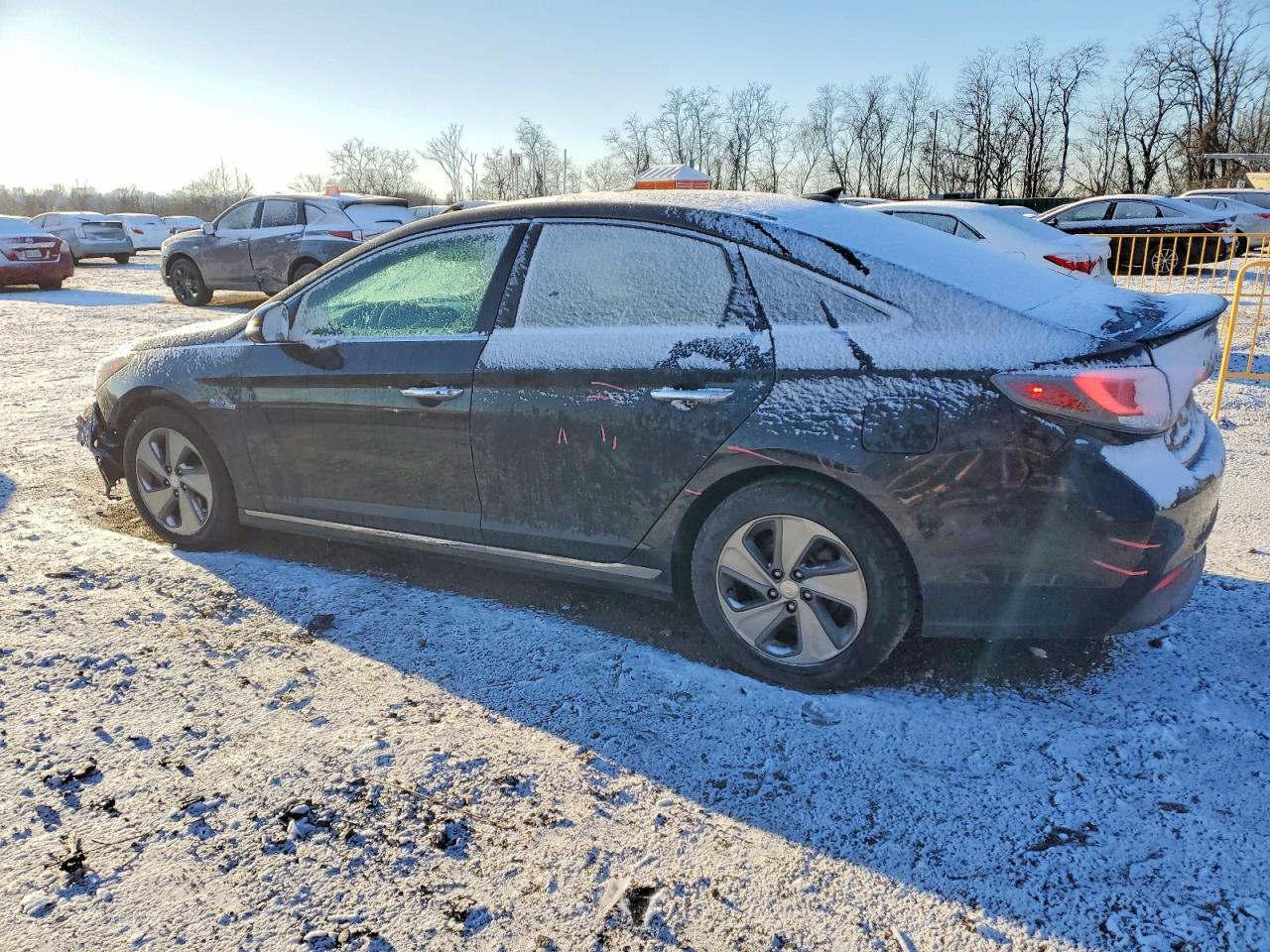 2016 Hyundai Sonata Hybrid - Image 2
