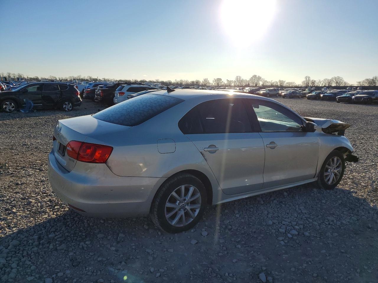 2012 Volkswagen Jetta Se - Image 3