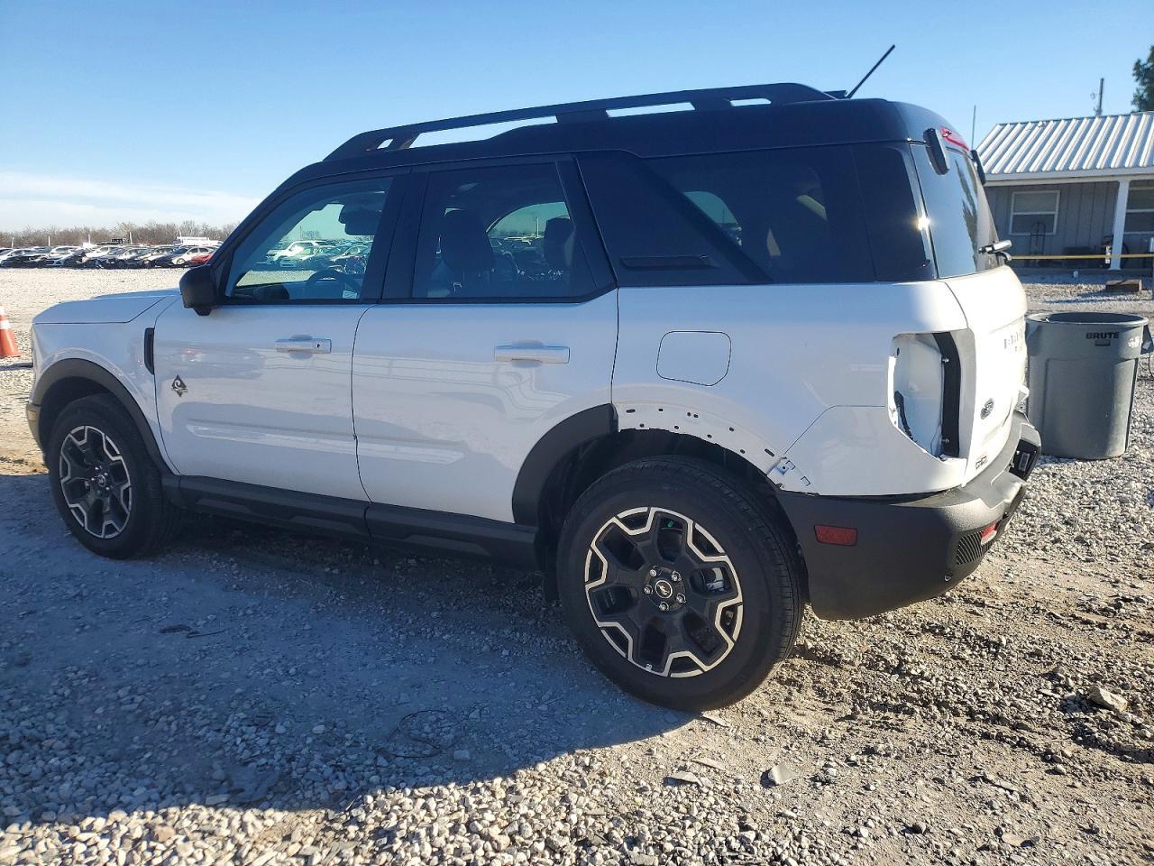 2025 Ford Bronco Sport Outer Banks - Фото 2