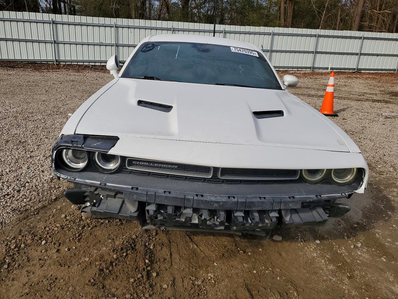 2016 Dodge Challenger Sxt - Image 5