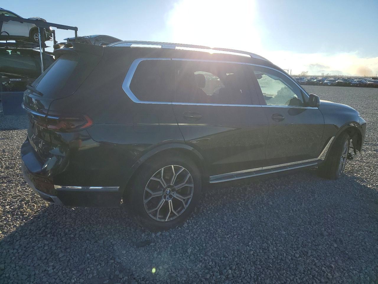 2024 BMW X7 xDrive40I - Image 3