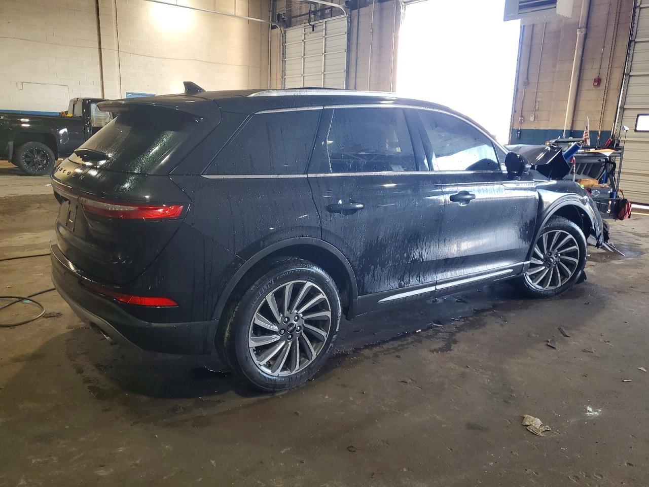 2023 Lincoln Corsair Reserve - Image 3