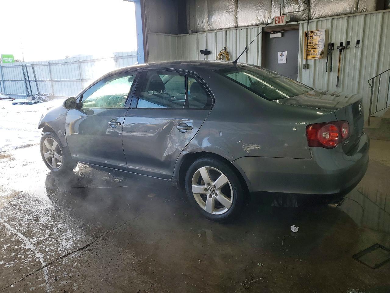 2008 Volkswagen Jetta S - Image 2