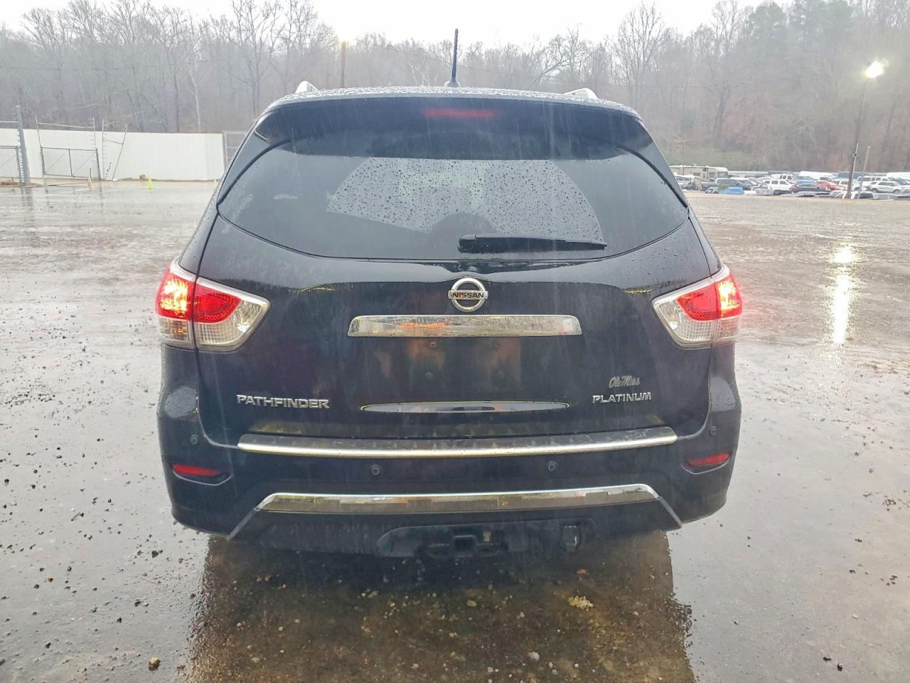 2015 Nissan Pathfinder S - Фото 6