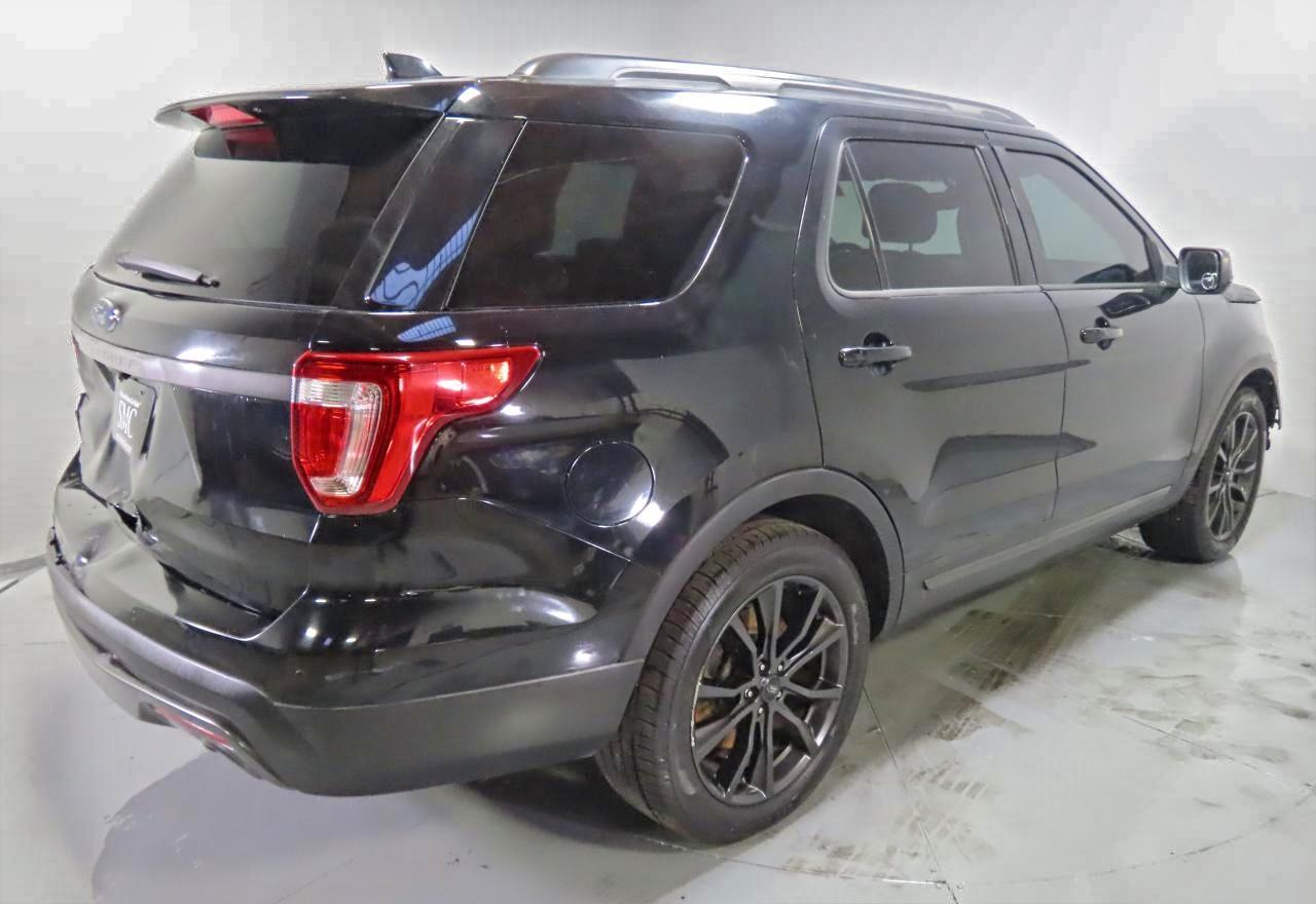 2017 Ford Explorer Xlt - Image 3