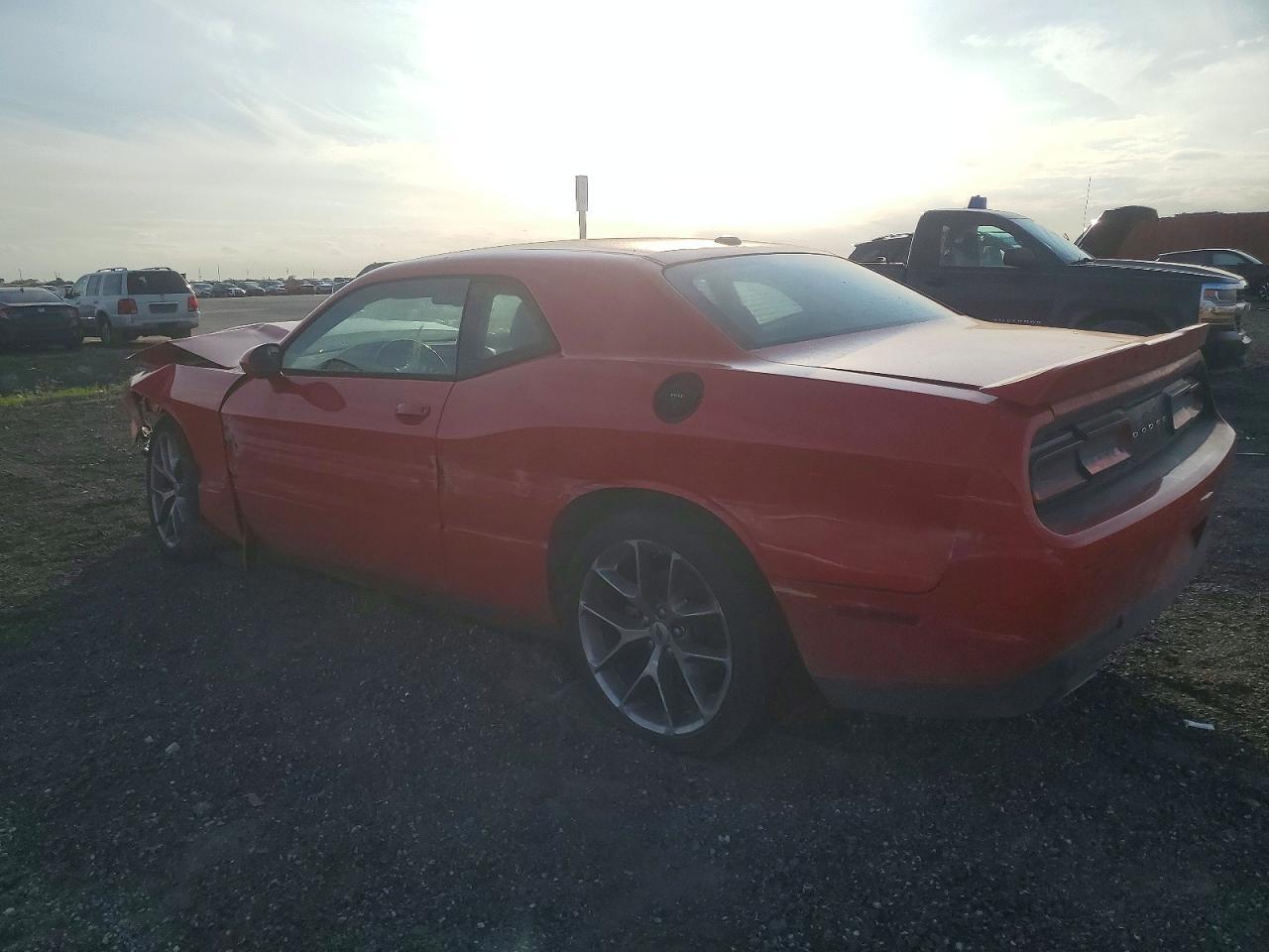 2022 Dodge Challenger Gt - Image 2