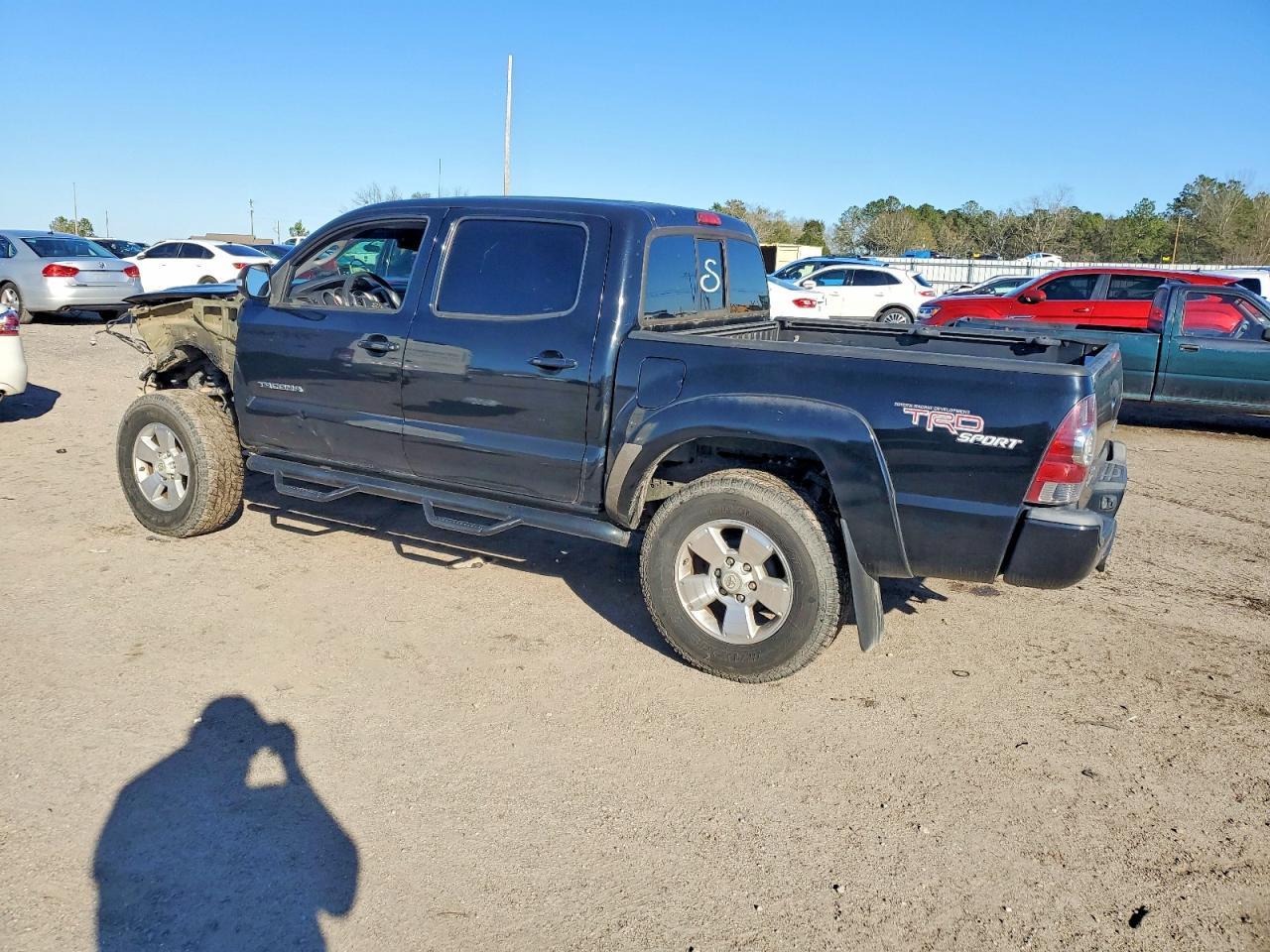 2013 Toyota Tacoma Double Cab Prerunner - Image 2