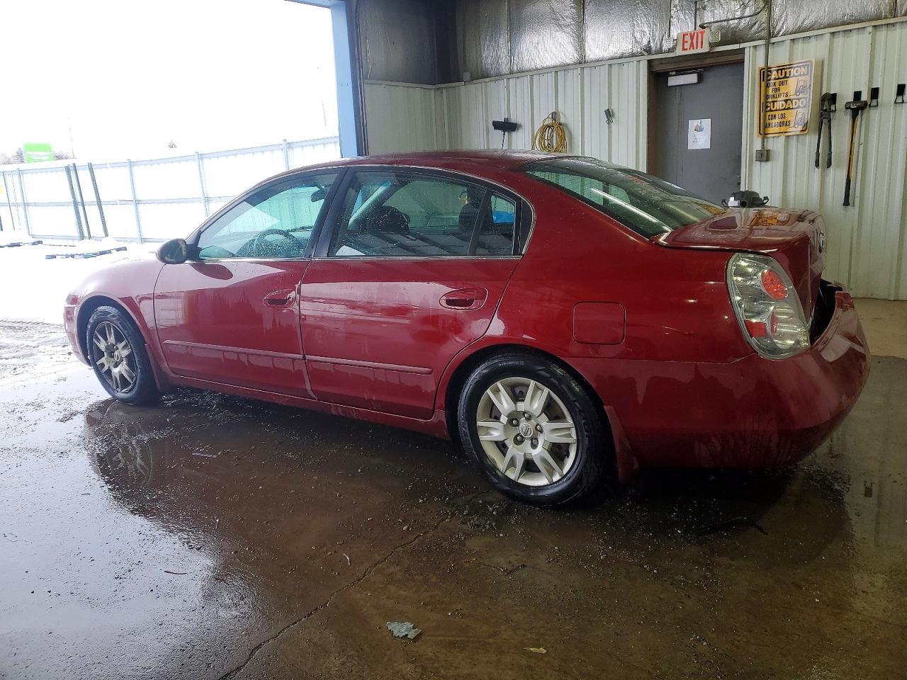 2005 Nissan Altima - Image 2