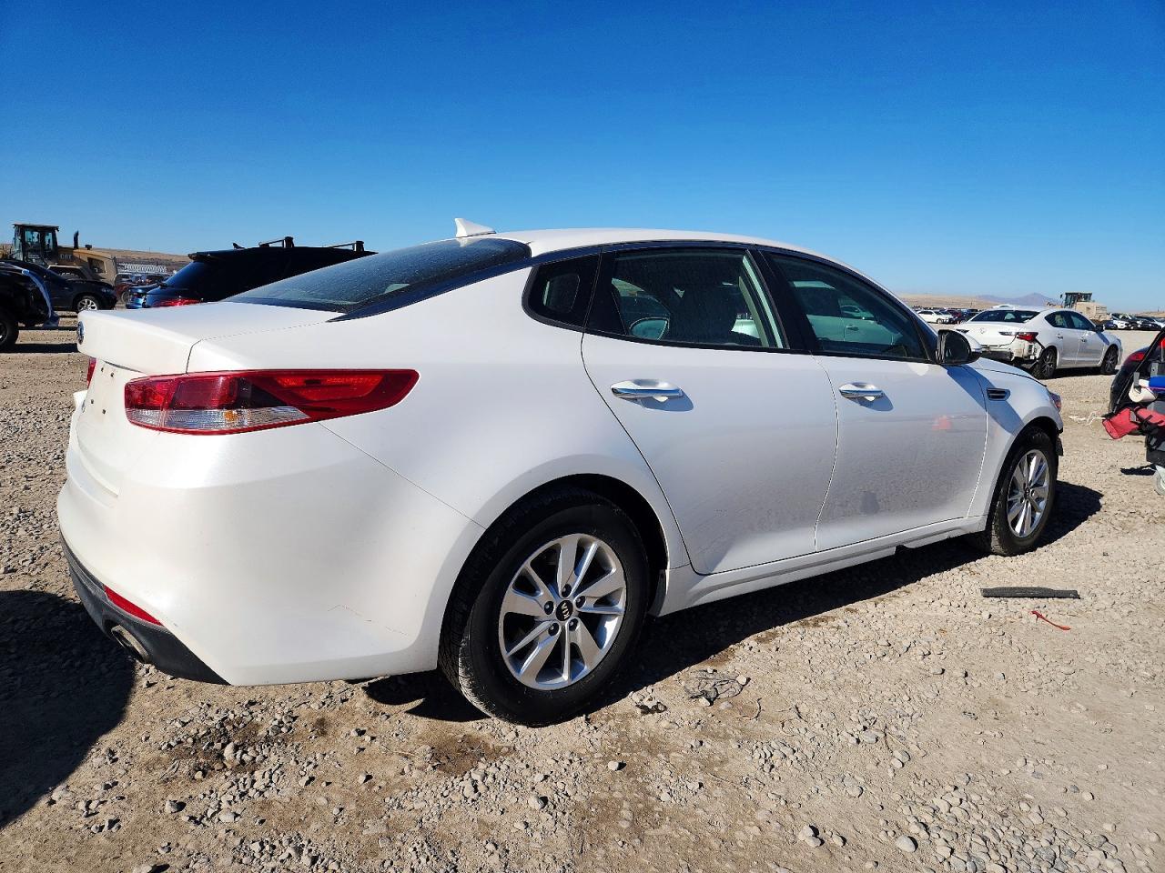 2016 Kia Optima Lx - Image 3