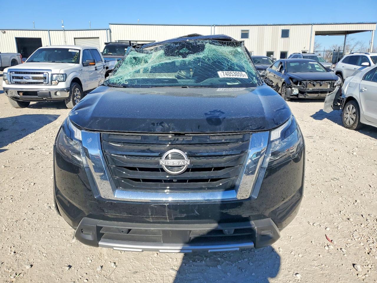2025 Nissan Pathfinder Platinum - Фото 5