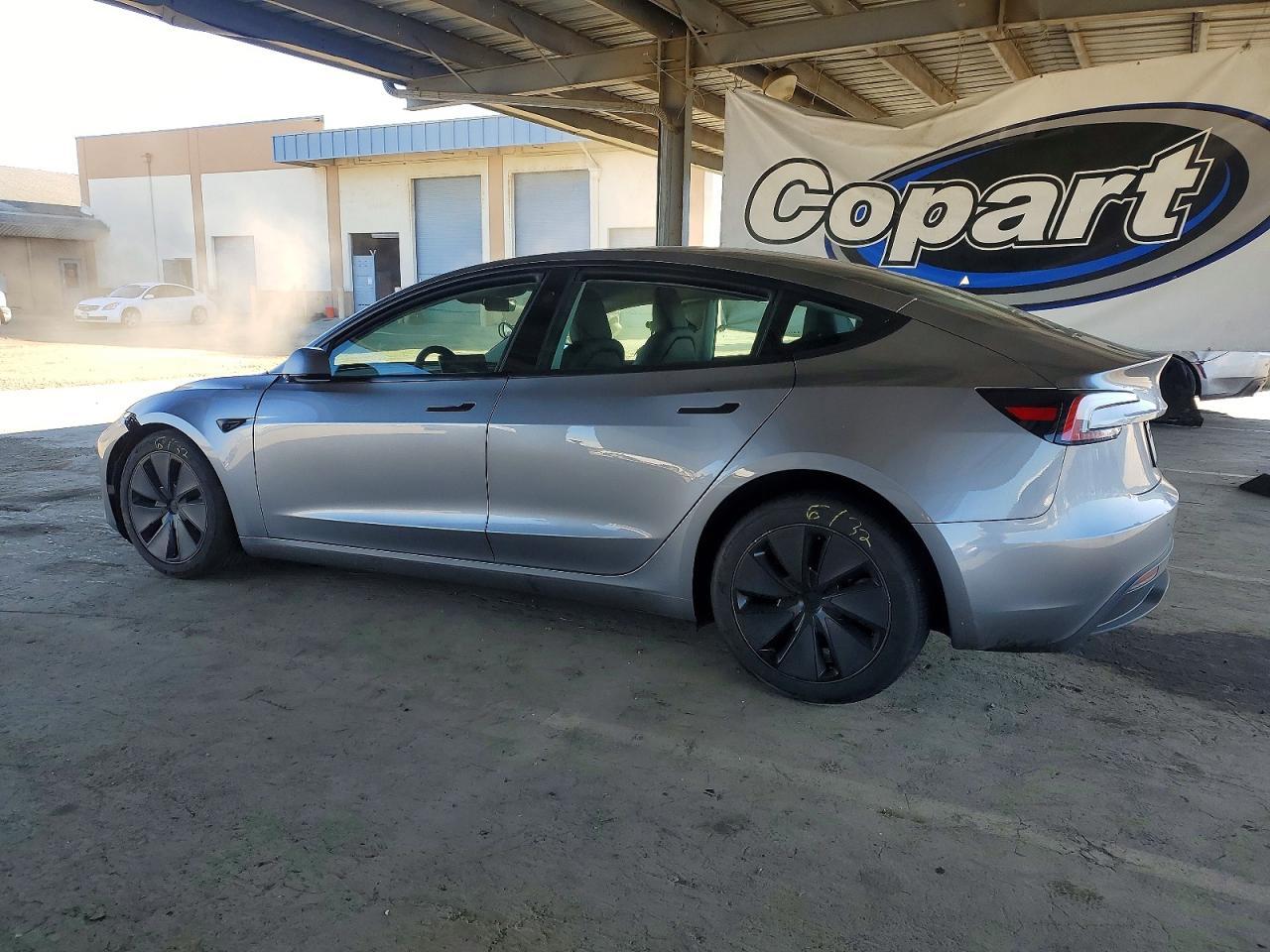 2025 Tesla Model 3 - Image 2