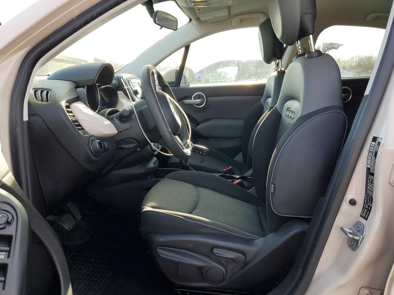 2016 Fiat 500X Easy - Image 7