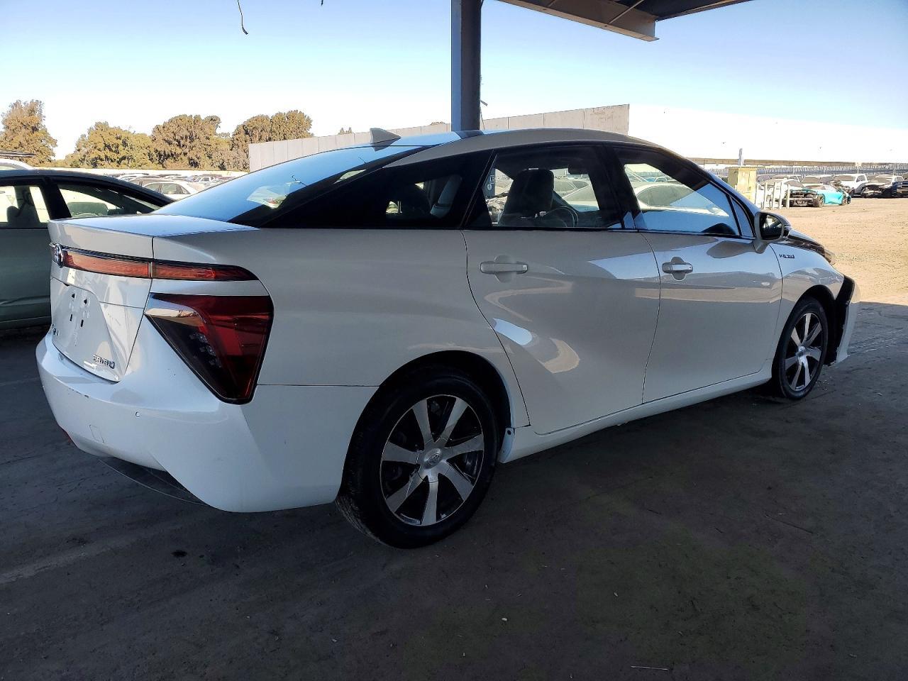 2017 Toyota Mirai - Фото 3