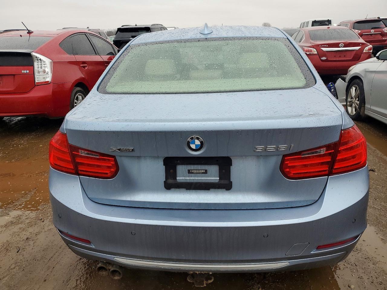2013 BMW 328 Xi - Image 6