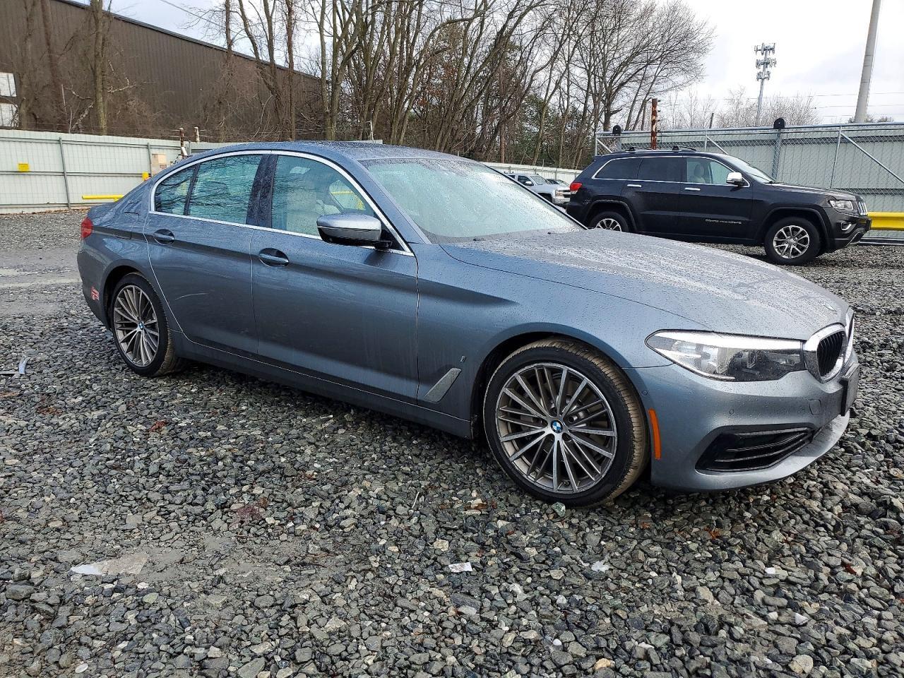 2019 BMW 5 Series 530E Iperfo - Фото 4