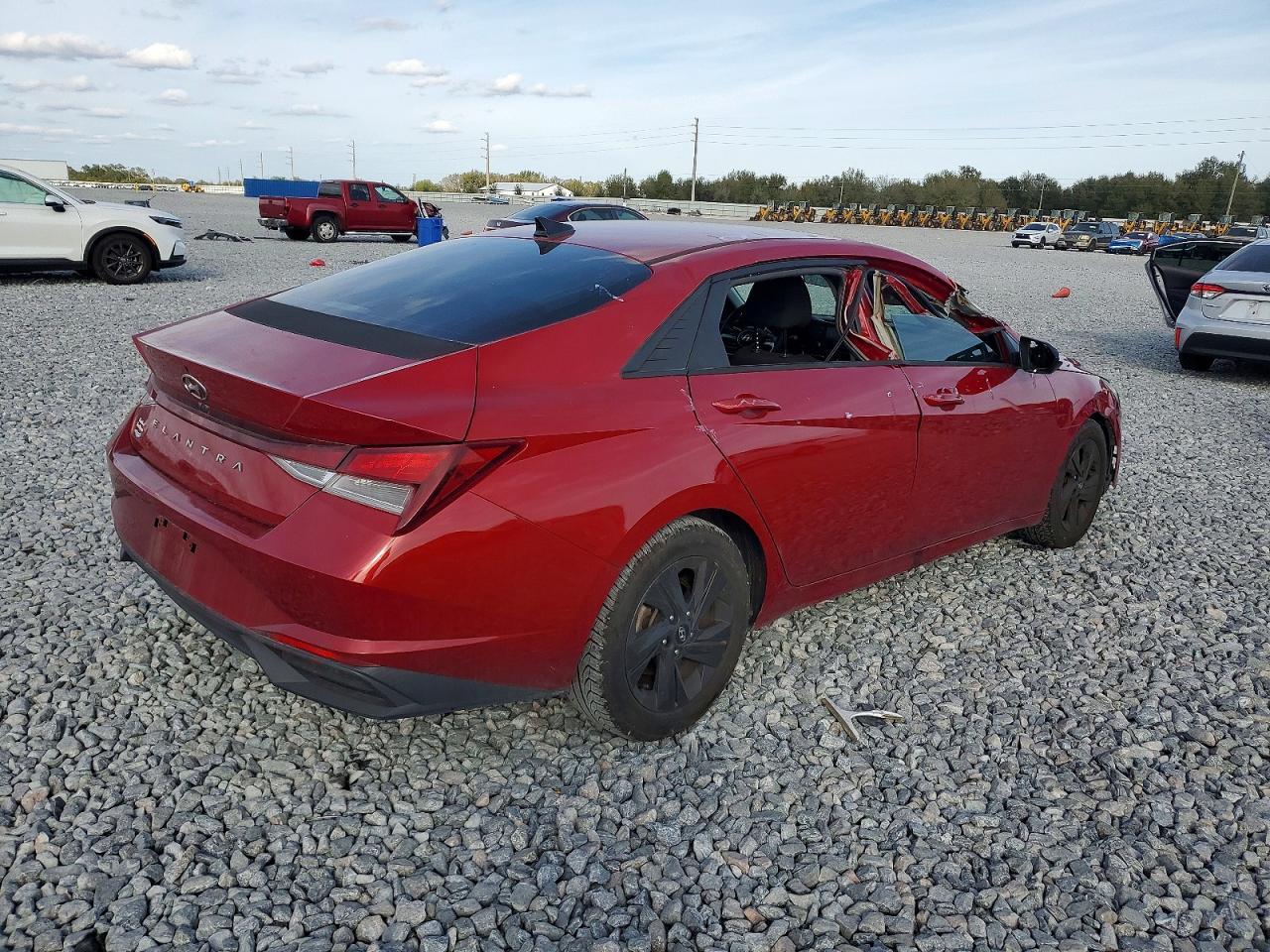 2021 Hyundai Elantra Sel - Фото 3