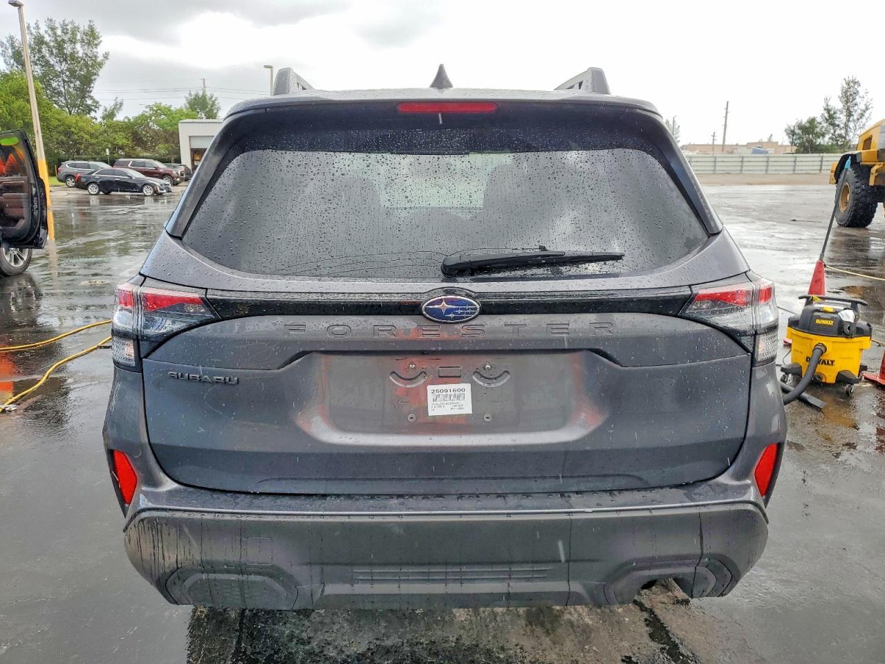 2025 Subaru Forester Premium - Фото 6