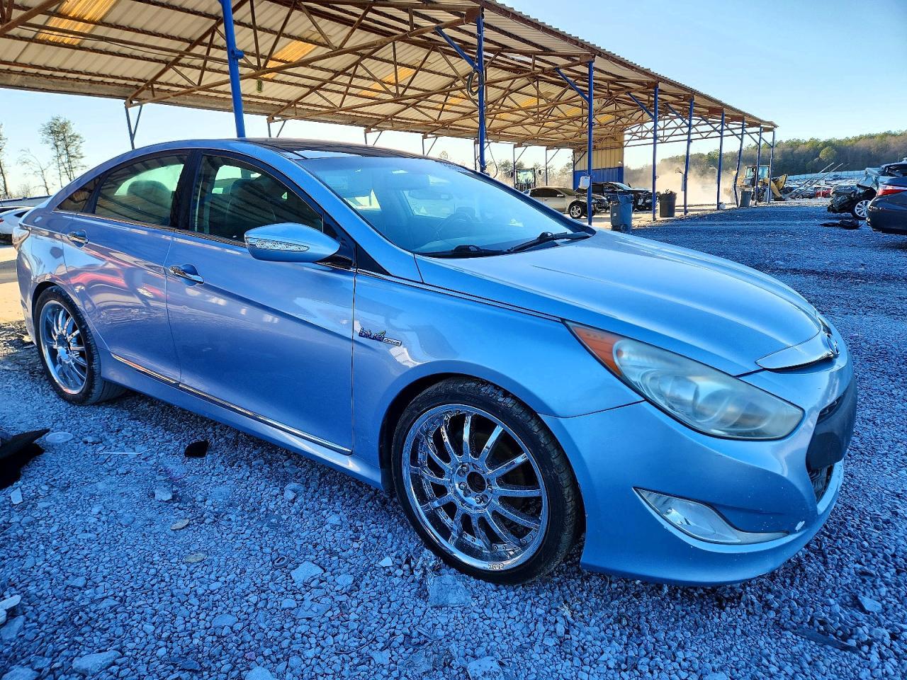 2012 Hyundai Sonata Hybrid - Image 4