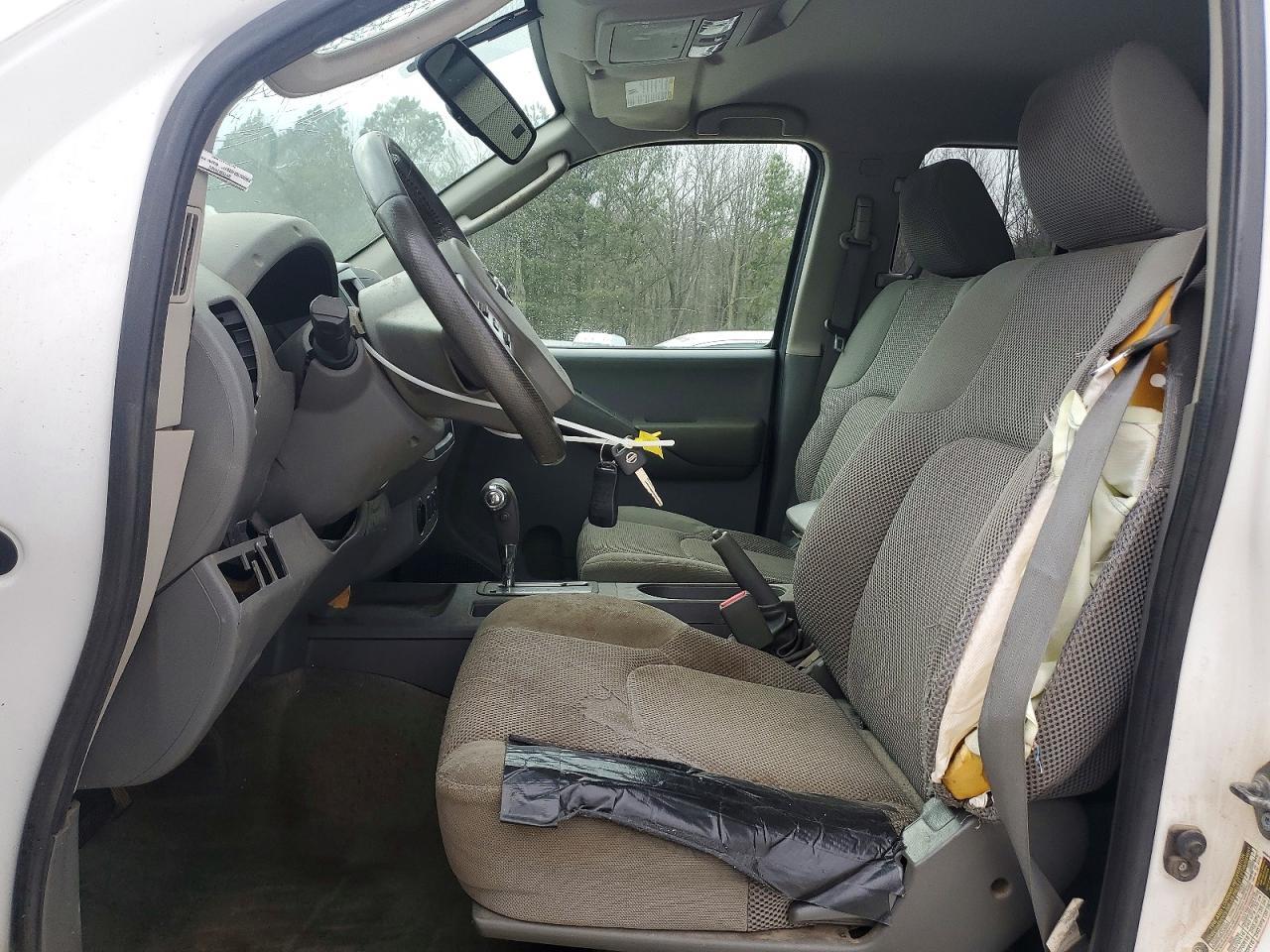 2011 Nissan Frontier S - Фото 7