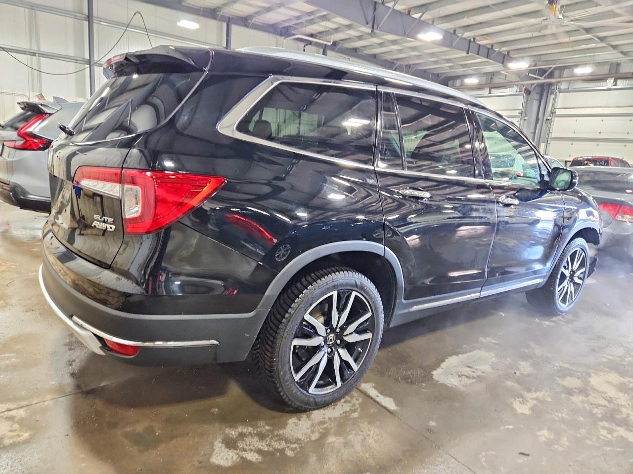 2019 Honda Pilot Elite - Image 3