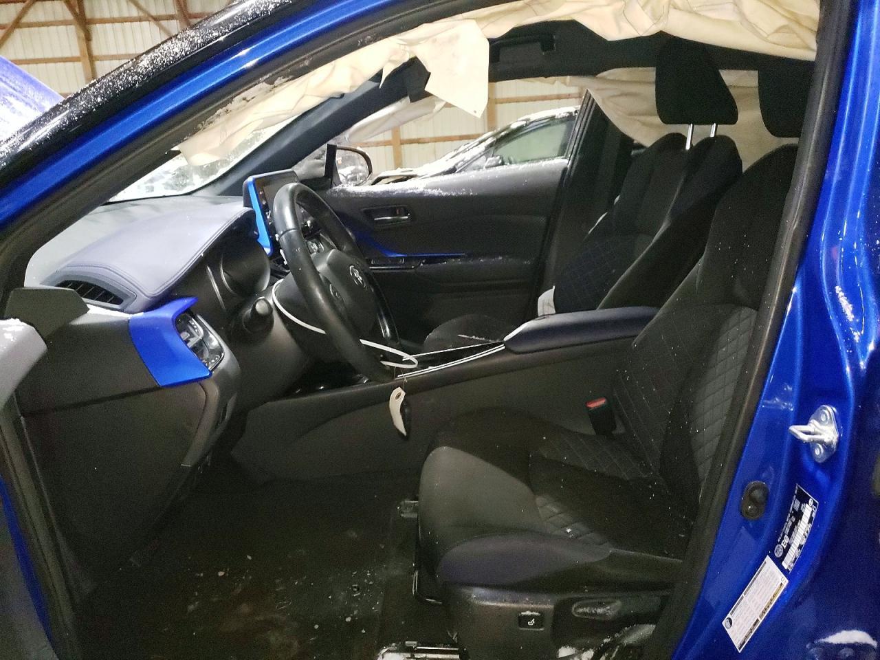 2021 Toyota C-Hr Xle - Фото 7
