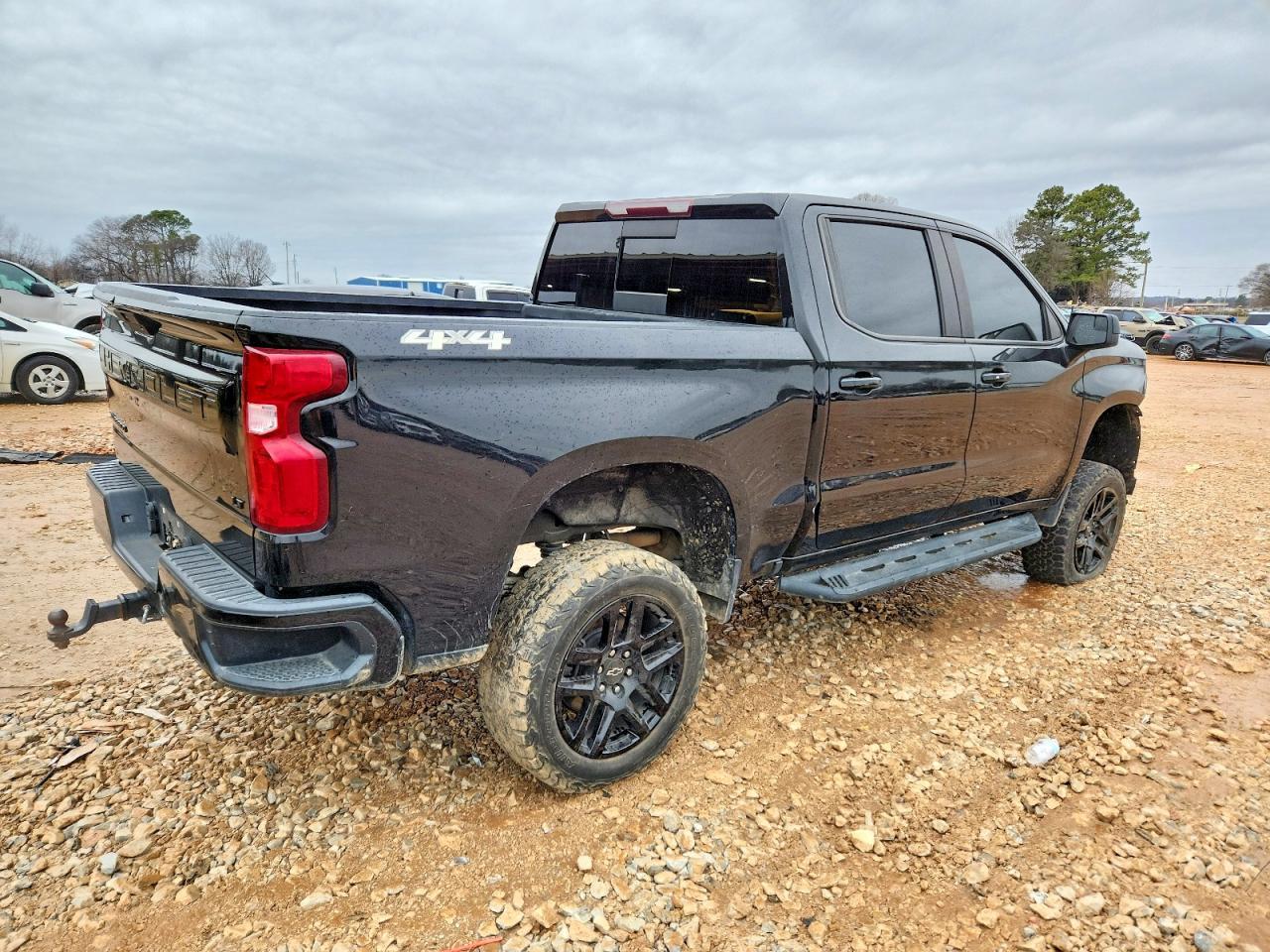 2021 Chevrolet Silverado K1500 Lt Trail Boss - Image 3