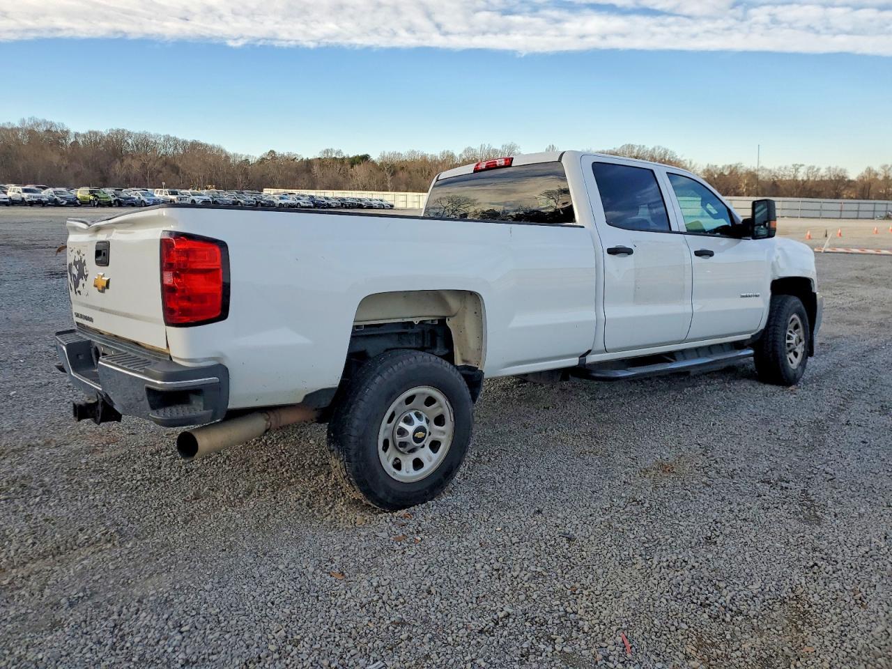 2018 Chevrolet Silverado C3500 - Image 3