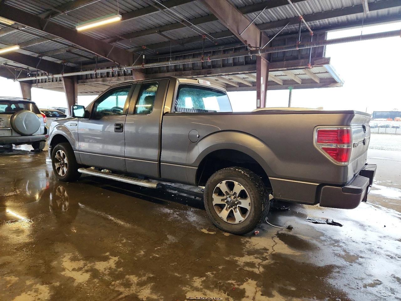 2013 Ford F150 Super Cab - Image 2