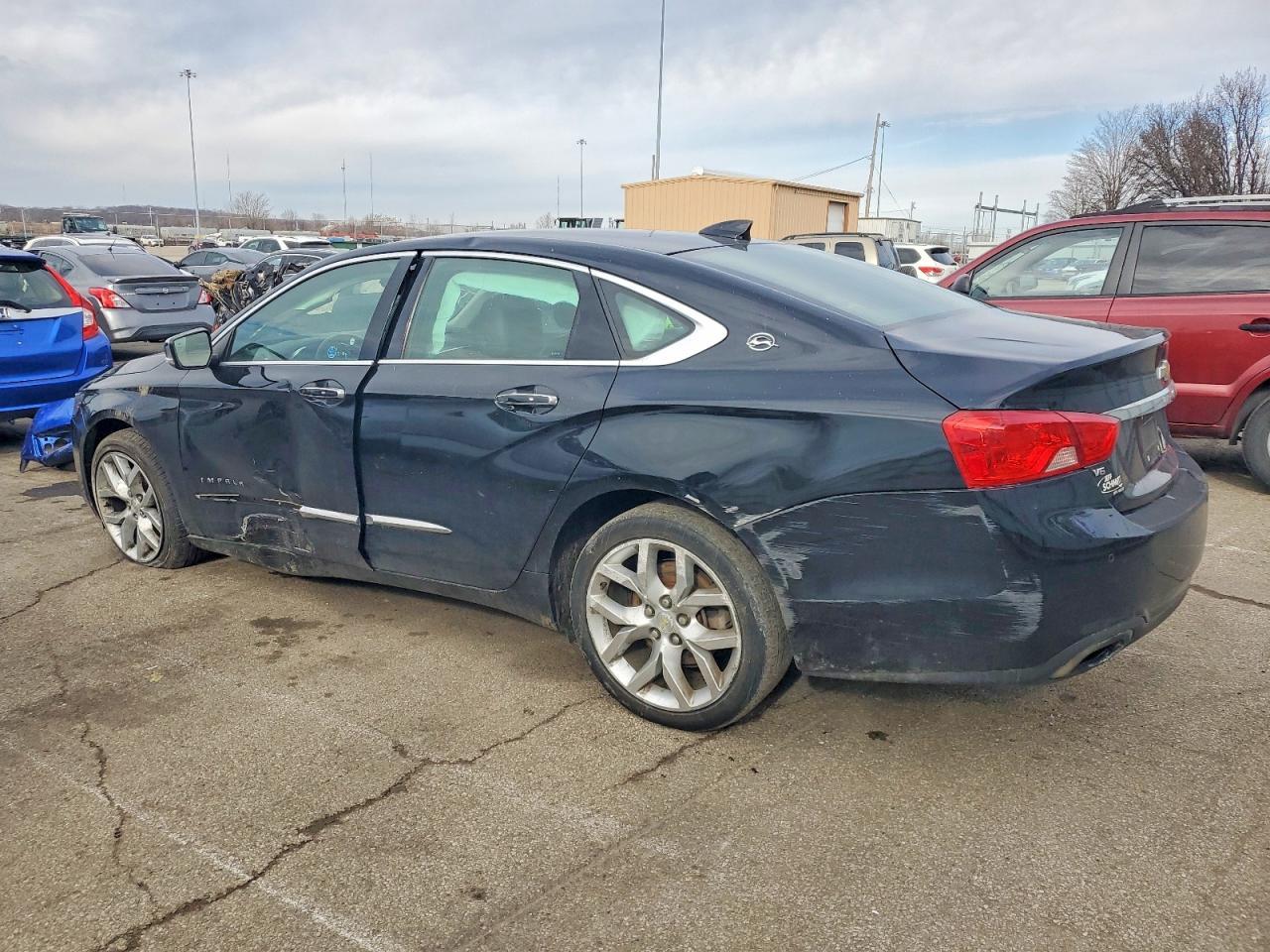 2016 Chevrolet Impala Ltz - Image 2