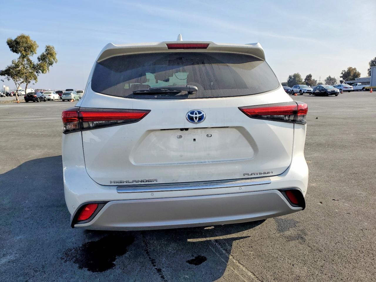 2020 Toyota Highlander Hybrid Platinum - Фото 6