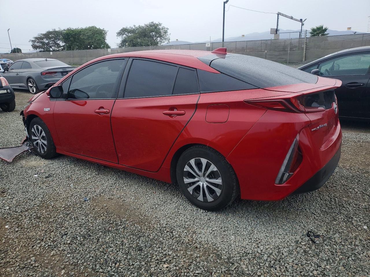2021 Toyota Prius Prime Le - Image 2