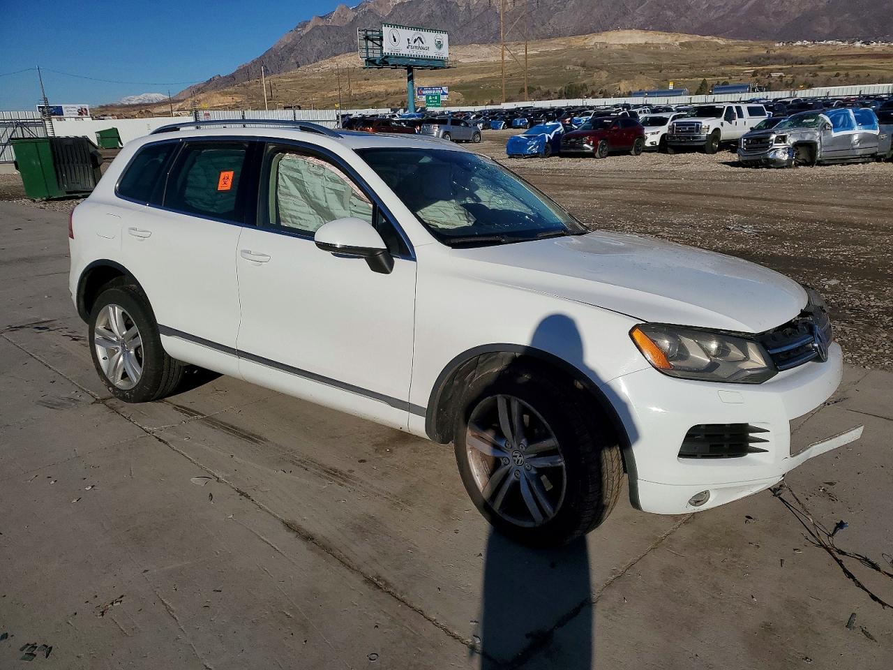 2014 Volkswagen Touareg V6 Tdi - Image 4