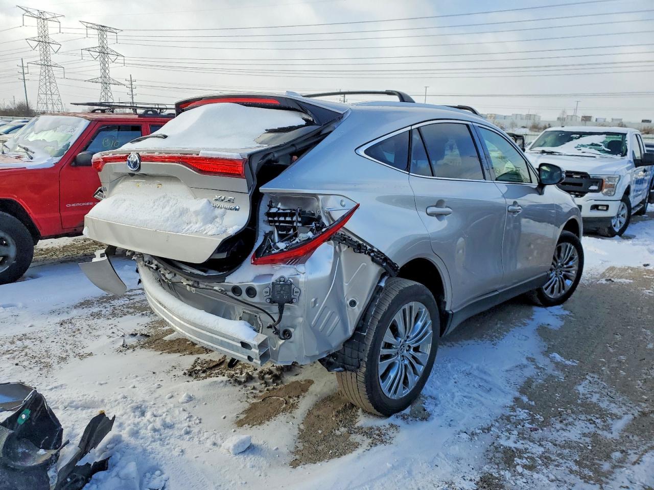 2022 Toyota Venza - Фото 3