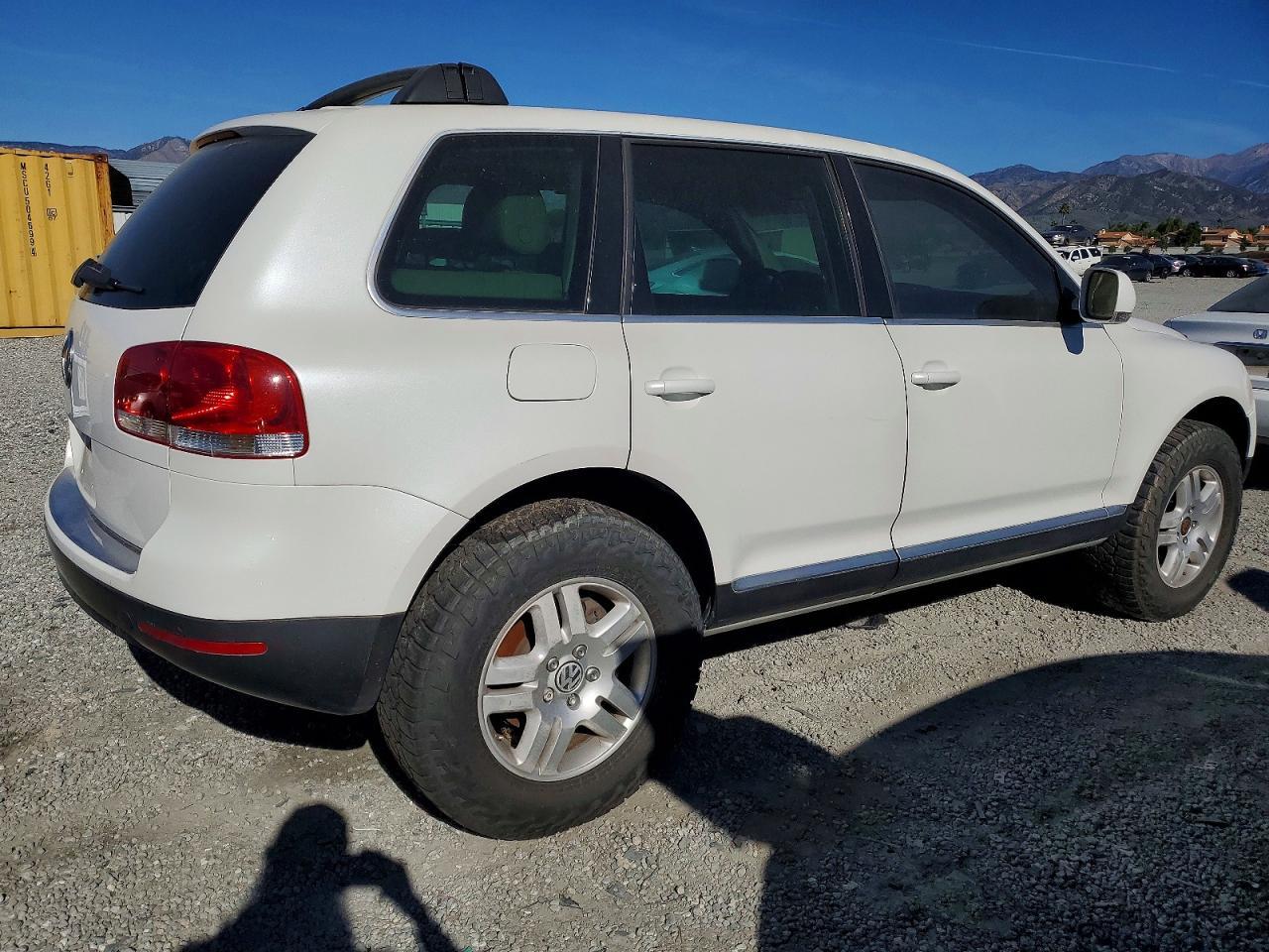 2004 Volkswagen Touareg 4.2 - Image 3