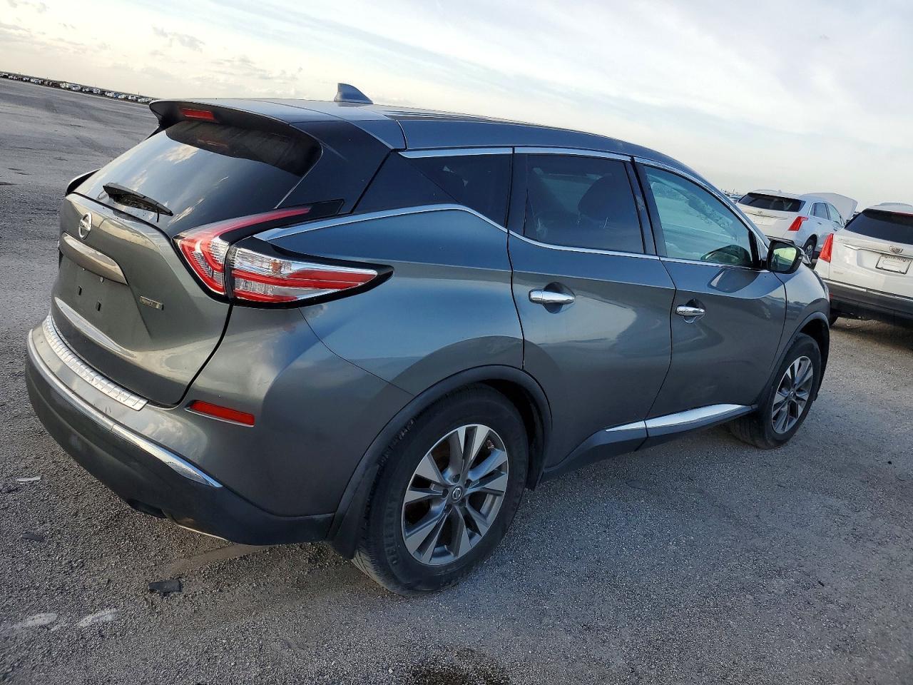 2018 Nissan Murano S - Image 3
