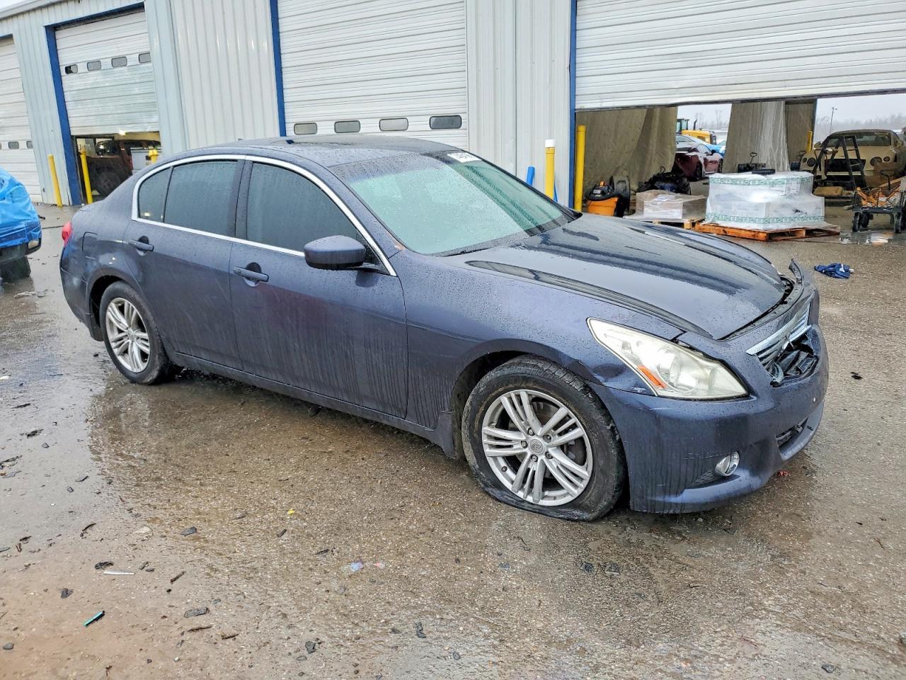 2010 Infiniti G37 - Image 4