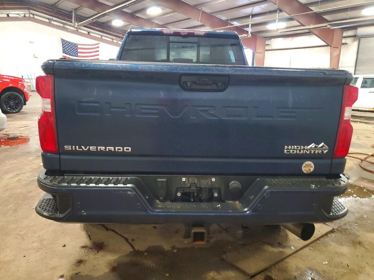 2023 Chevrolet Silverado K3500 High Country - Image 6