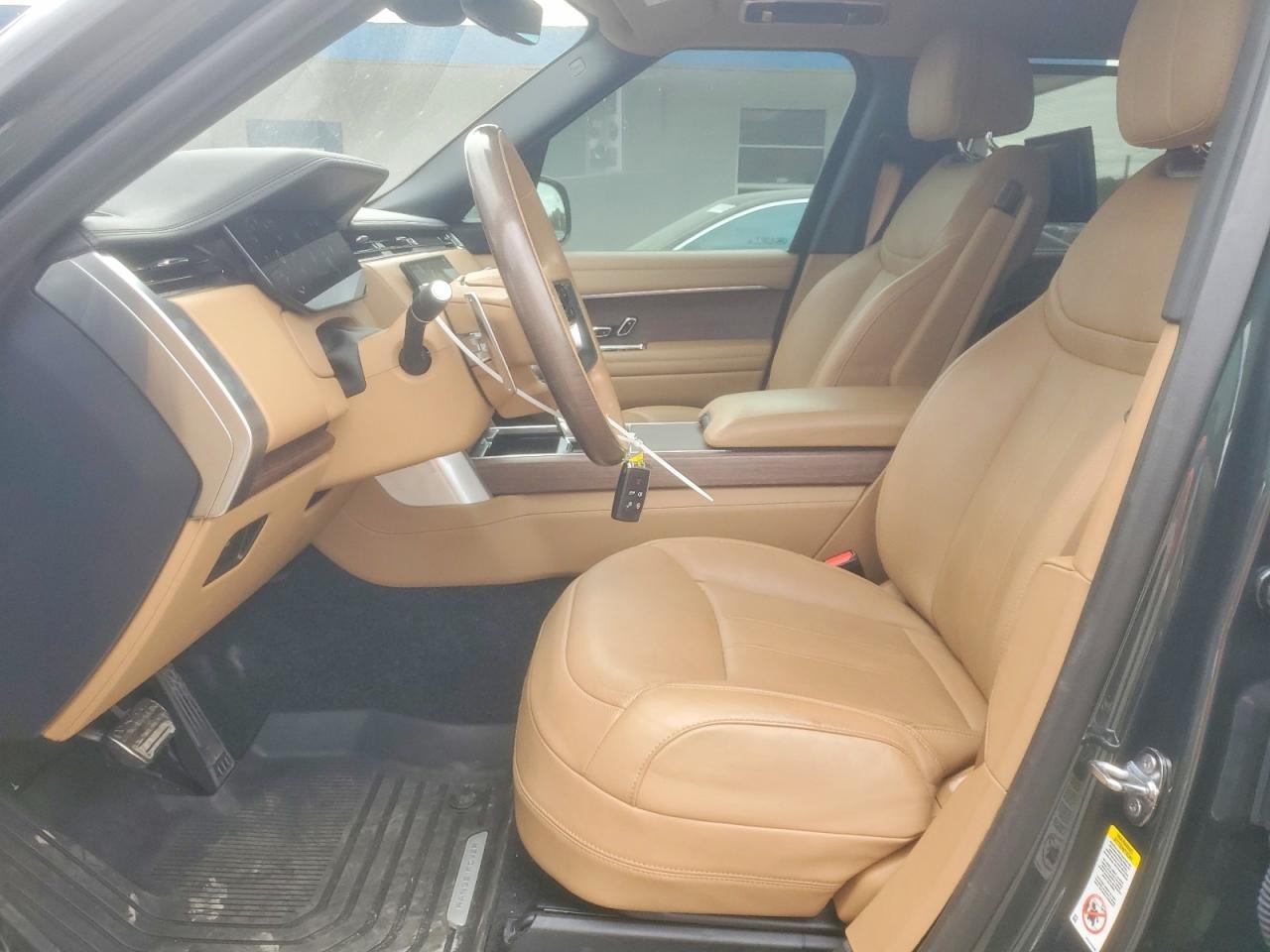 2023 Land Rover Range Rover Autobiography - Image 7