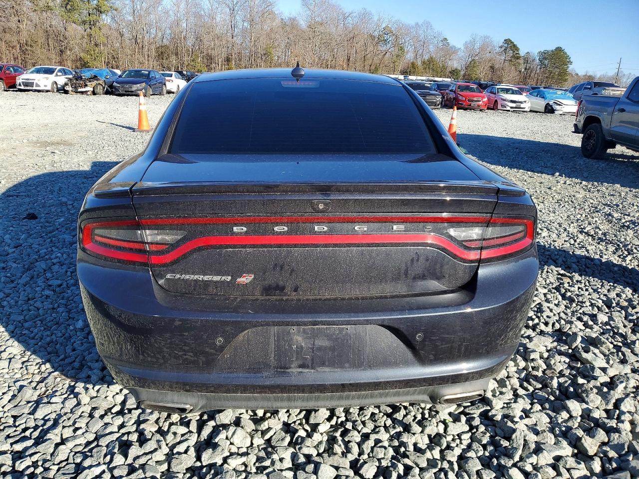 2019 Dodge Charger Sxt - Image 6