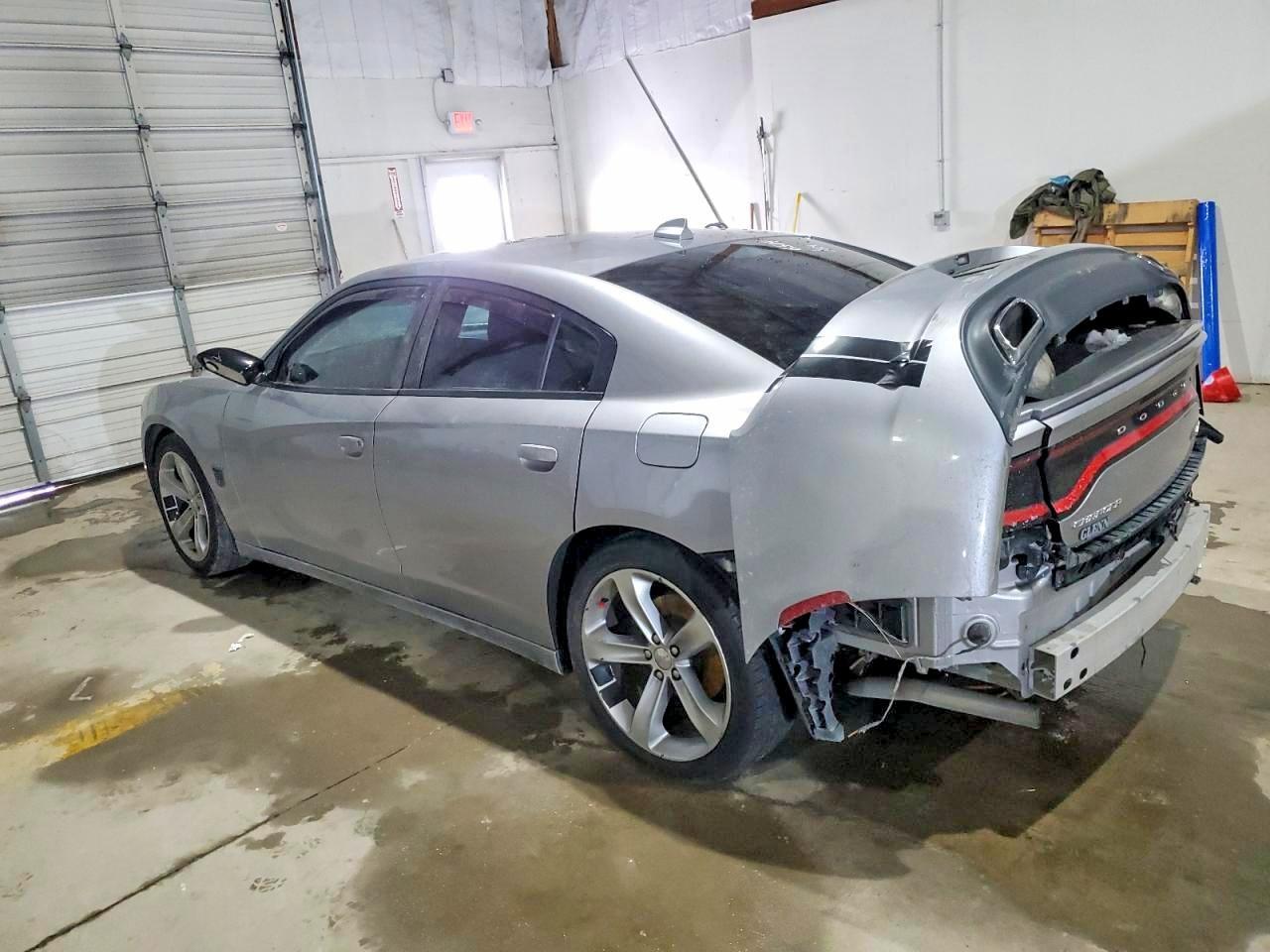 2016 Dodge Charger R/T - Image 2