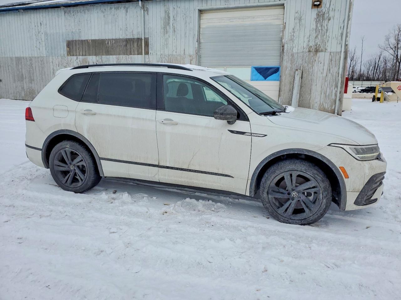 2024 Volkswagen Tiguan Se R-Line Black - Image 4