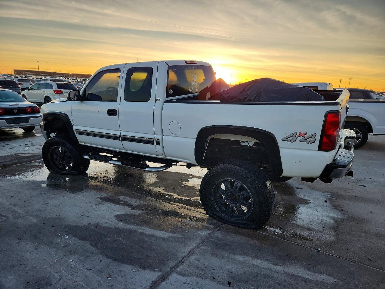 2001 Chevrolet Silverado K2500 Heavy Duty - Фото 2