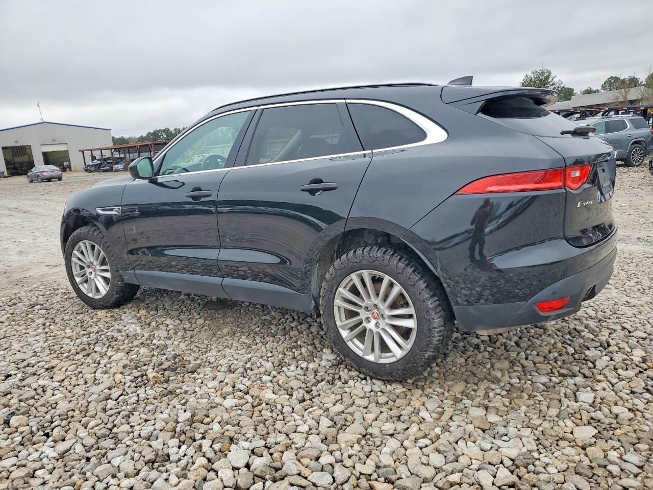 2017 Jaguar F-Pace Prestige - Фото 2