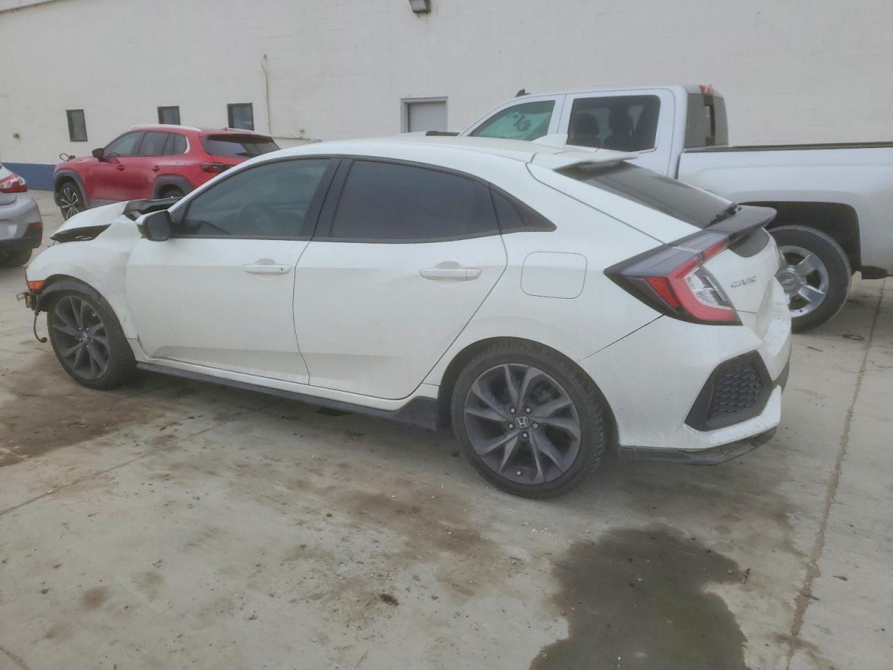 2017 Honda Civic Sport - Фото 2