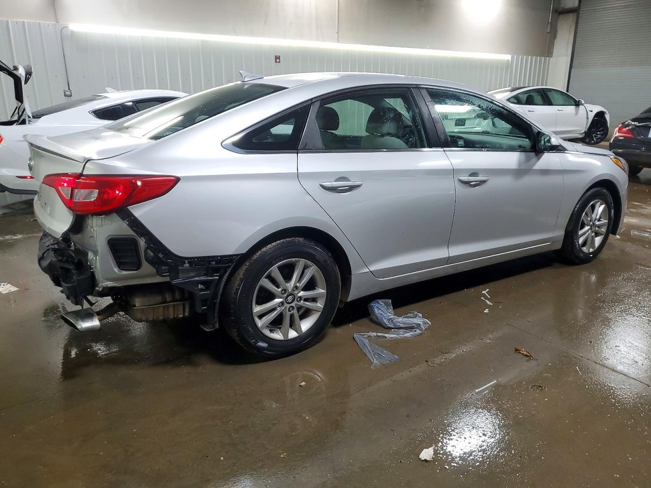 2016 Hyundai Sonata Se - Image 3