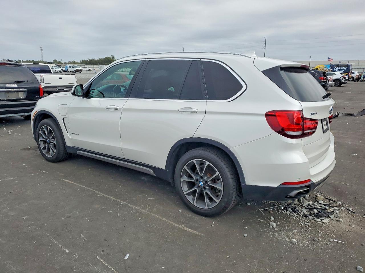2016 BMW X5 Xdr40E - Image 2