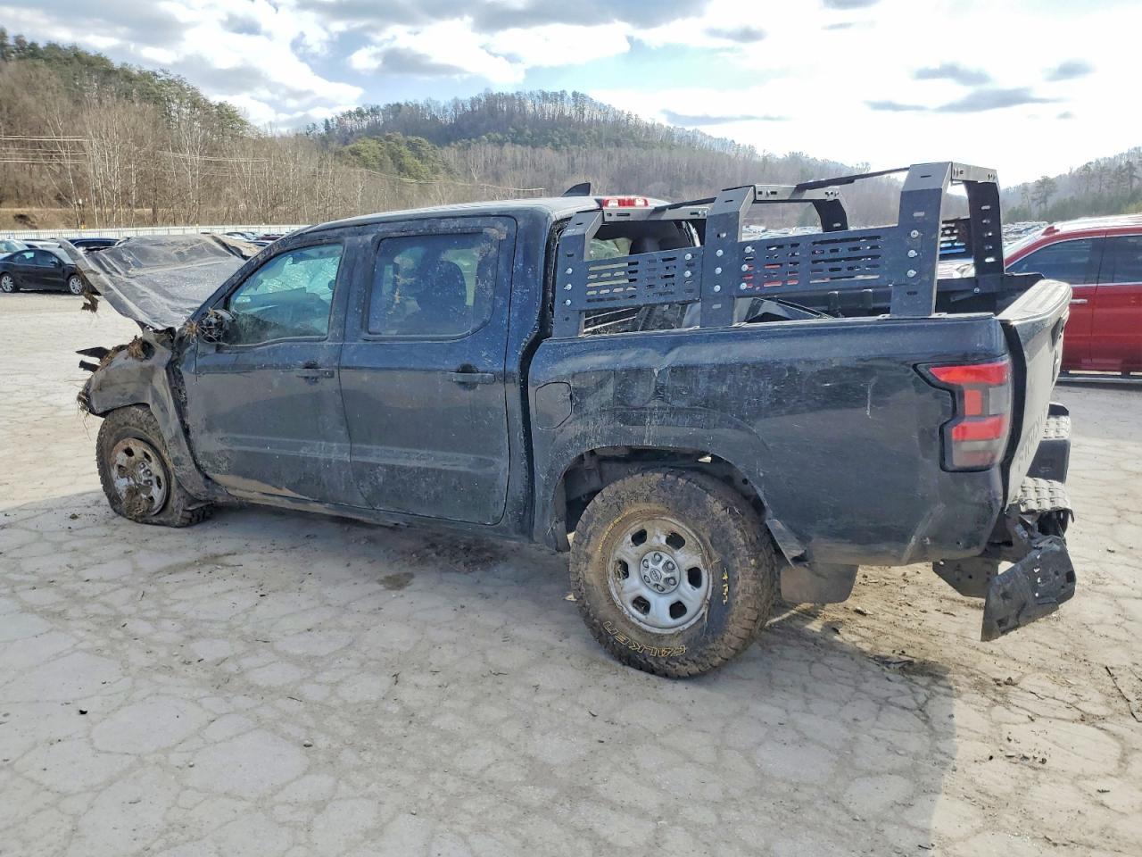 2022 Nissan Frontier S - Фото 2