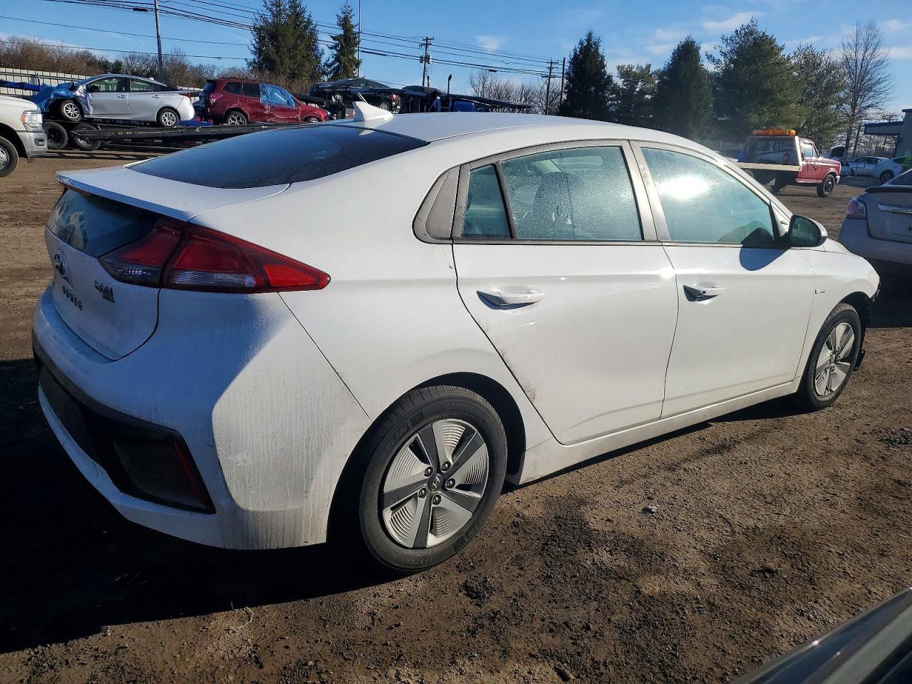 2020 Hyundai Ioniq Hybrid - Фото 3