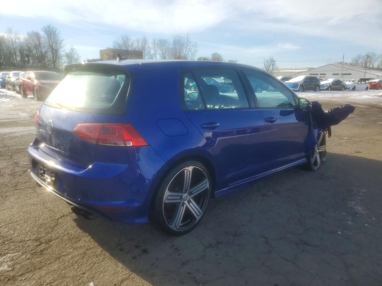 2016 Volkswagen Golf R - Фото 3